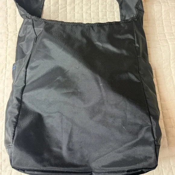 Lei Accessories Black Nylon Shoulder Bag Lightweight Everyday Hobo Purse - Picture 8 of 12